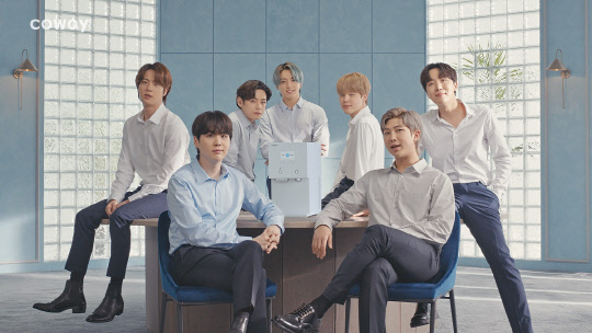 코웨이가 얼음정수기 신제품 AIS 3.0 IoCare를 선보였다. <코웨이 제공>